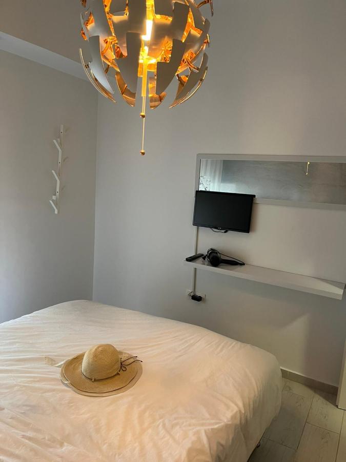 Holiday Apartment Glyfada Афины Экстерьер фото